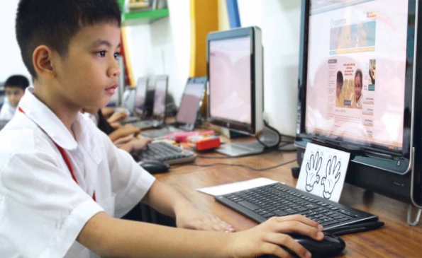 Globe Telecom has remained committed to providing ICT access to the Philippine public school system since 2001 Globe Telecom provides ICT access to the Philippine public school system
